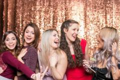 holidayparty2018-iheartphotobomb32_51_731539